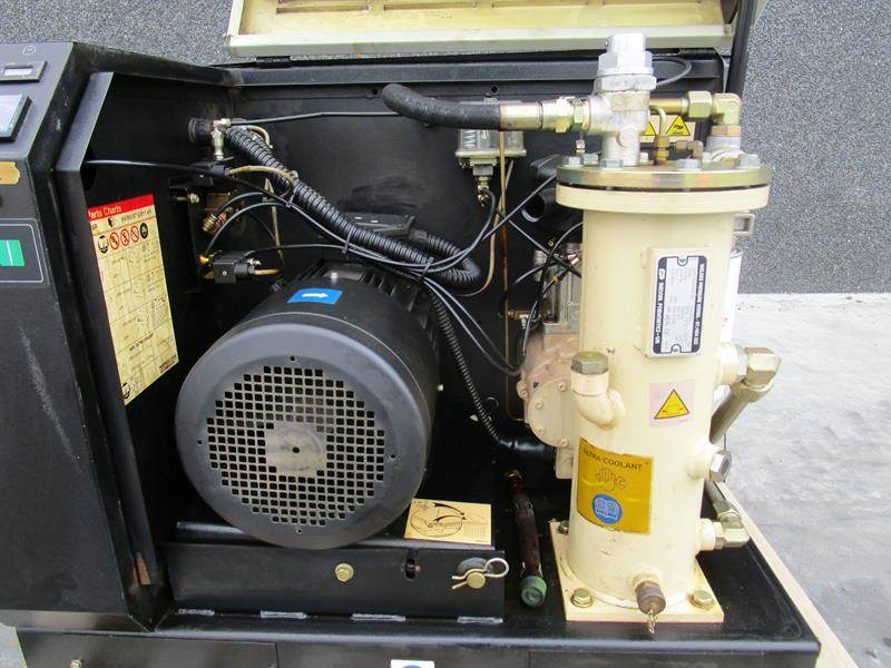 Ingersoll Rand MH 11 - Légkompresszor: 3 kép. Ingersoll Rand MH 11 - Légkompresszor: 3 kép.