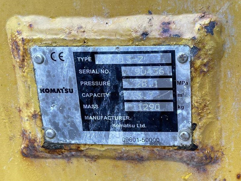 Komatsu D 65 PX - 18 - Buldózer: 4 kép. Komatsu D 65 PX - 18 - Buldózer: 4 kép.