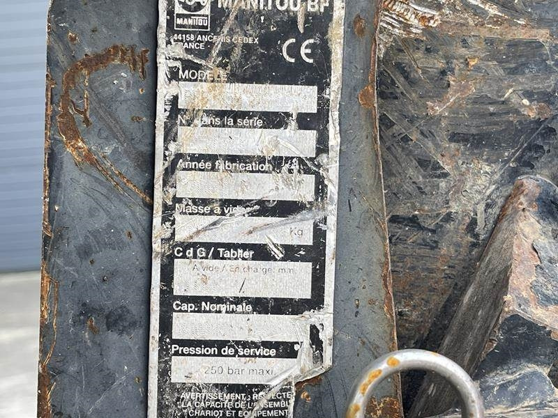 Teleszkópos rakodó Manitou MLT 634 - 120: 16 kép.