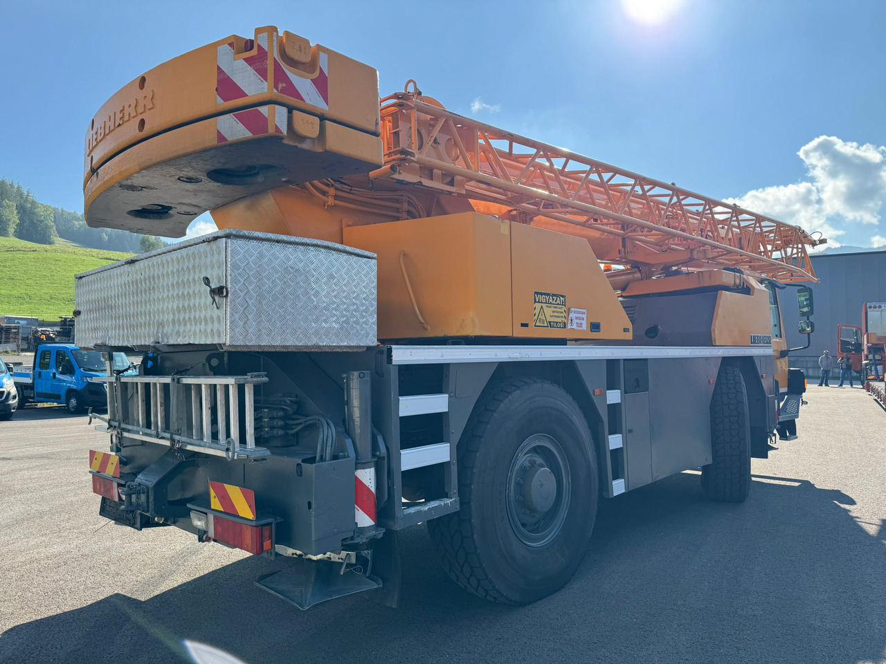 LIEBHERR LTM 1030/2 - Autódaru: 2 kép. LIEBHERR LTM 1030/2 - Autódaru: 2 kép.