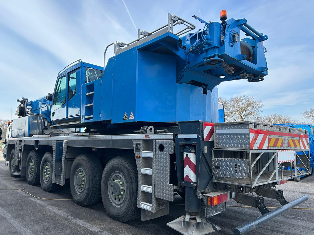 TADANO ATF 220G-5 - Autódaru: 3 kép. TADANO ATF 220G-5 - Autódaru: 3 kép.