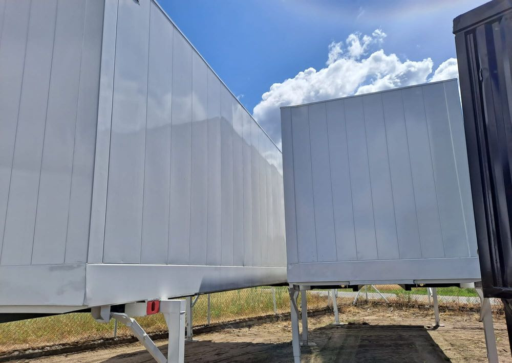 Inny KONTENER płaski 7,45 - Doboz felépitmény: 1 kép. Inny KONTENER płaski 7,45 - Doboz felépitmény: 1 kép.