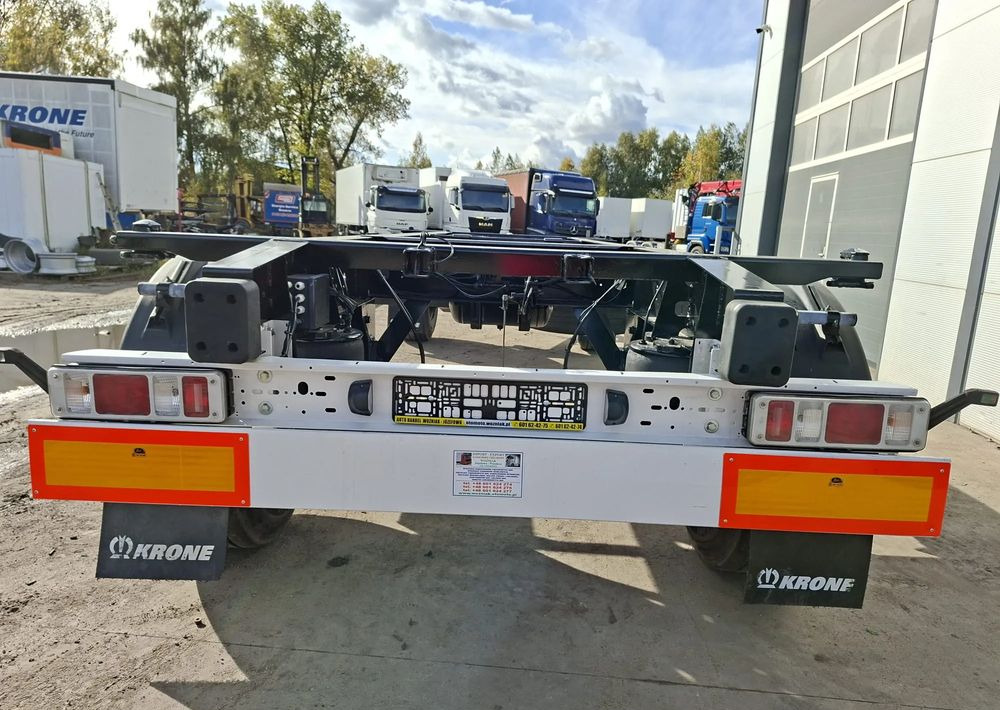 Krone BDF osie SAF przyczepa - Pótkocsi cserefelépítményes: 2 kép. Krone BDF osie SAF przyczepa - Pótkocsi cserefelépítményes: 2 kép.