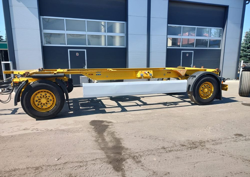 Krone Przyczepa BDF Krone - Pótkocsi cserefelépítményes: 2 kép. Krone Przyczepa BDF Krone - Pótkocsi cserefelépítményes: 2 kép.