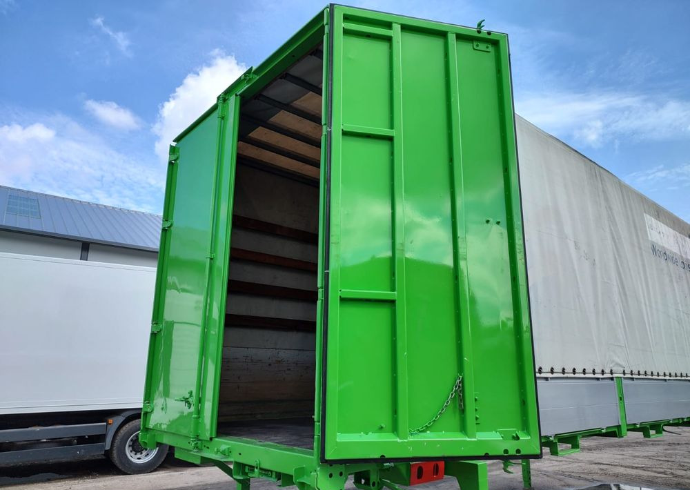 Krone Zabudowa BDF Krone 7.45 - Ponyvás felépítmény: 1 kép. Krone Zabudowa BDF Krone 7.45 - Ponyvás felépítmény: 1 kép.