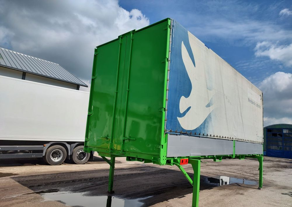 Krone Zabudowa BDF Krone 7.45 - Ponyvás felépítmény: 5 kép. Krone Zabudowa BDF Krone 7.45 - Ponyvás felépítmény: 5 kép.