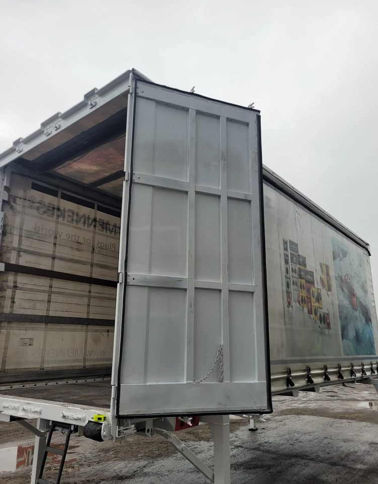 Krone Zabudowa BDF Krone 7,45m - Ponyvás felépítmény: 3 kép. Krone Zabudowa BDF Krone 7,45m - Ponyvás felépítmény: 3 kép.