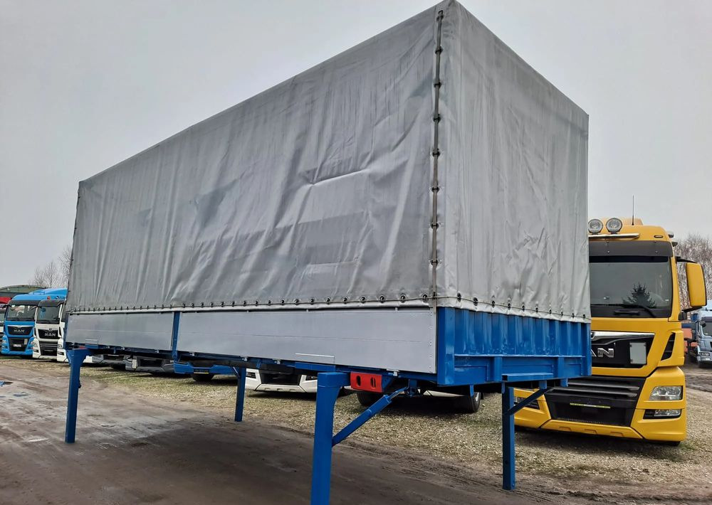 Krone Zabudowa Krone BDF 7,45m 18 palet - Ponyvás felépítmény: 1 kép. Krone Zabudowa Krone BDF 7,45m 18 palet - Ponyvás felépítmény: 1 kép.