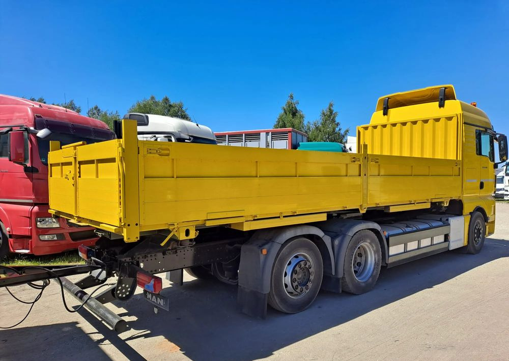 MAN TGX 26.480 6X2 3 osie - Alvaz teherautó: 5 kép. MAN TGX 26.480 6X2 3 osie - Alvaz teherautó: 5 kép.