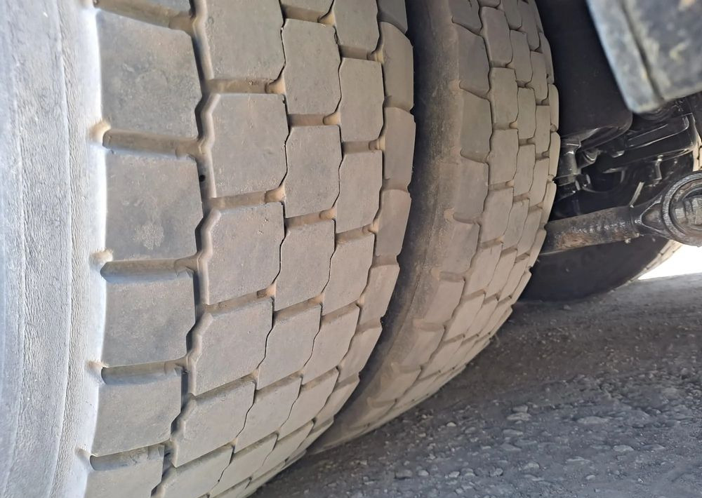 Alvaz teherautó MAN TGX 26.480 6X2 3 osie: 10 kép. Alvaz teherautó MAN TGX 26.480 6X2 3 osie: 10 kép.