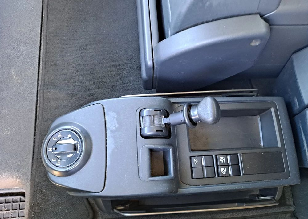 Alvaz teherautó MAN TGX 26.480 6X2 3 osie: 14 kép. Alvaz teherautó MAN TGX 26.480 6X2 3 osie: 14 kép.