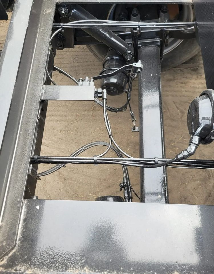 Meiller Przyczepa do hakowca Huffermann - Multiliftes/ Konténerszállító pótkocsi: 5 kép. Meiller Przyczepa do hakowca Huffermann - Multiliftes/ Konténerszállító pótkocsi: 5 kép.