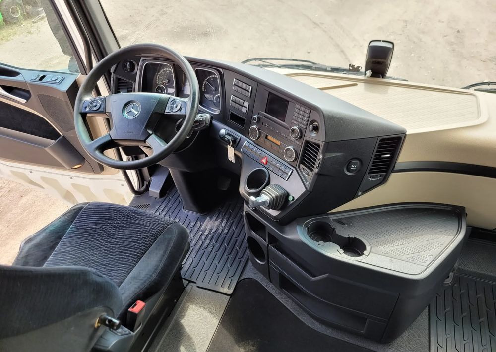 Mercedes-Benz Actros 2648 wywrotka faktura Vat - Billenőplatós teherautó: 5 kép. Mercedes-Benz Actros 2648 wywrotka faktura Vat - Billenőplatós teherautó: 5 kép.