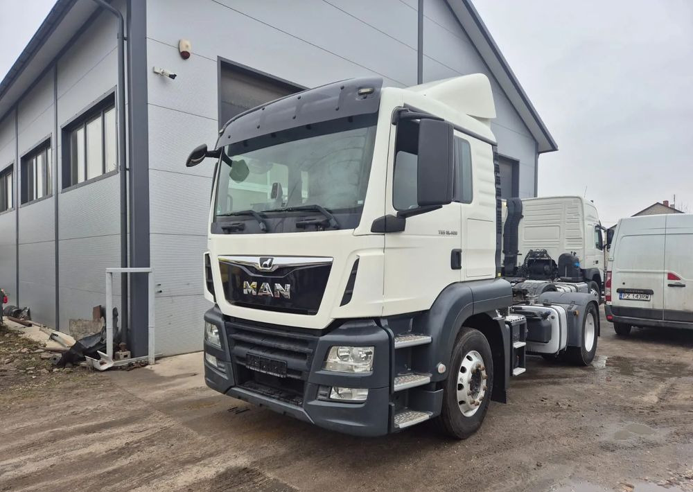 MAN TGS 18-400 Euro 6 ADR c. siodłowy, nadaje się do nauki jazdy - Nyergesvontató: 1 kép. MAN TGS 18-400 Euro 6 ADR c. siodłowy, nadaje się do nauki jazdy - Nyergesvontató: 1 kép.