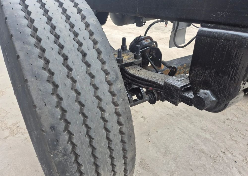 Schmitz Cargobull Przyczepa Krone na resorze - Multiliftes/ Konténerszállító pótkocsi: 5 kép. Schmitz Cargobull Przyczepa Krone na resorze - Multiliftes/ Konténerszállító pótkocsi: 5 kép.