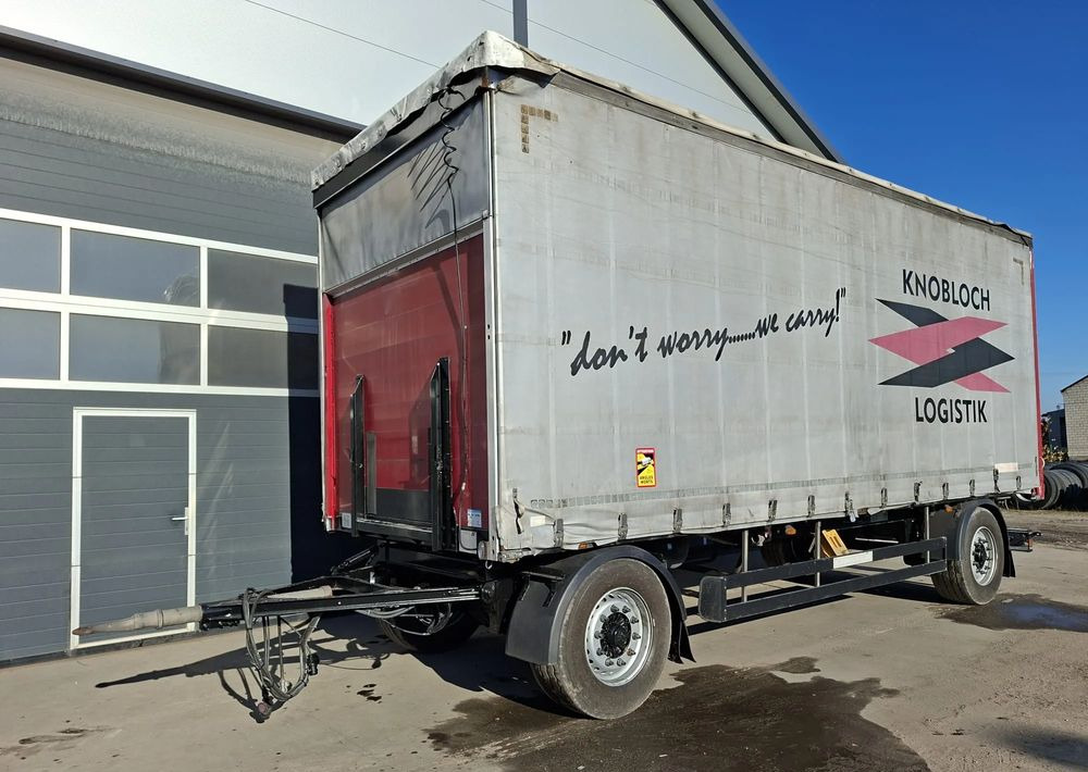 Schwarzmuller ciężarowa przyczepa 18 palet - Ponyvás pótkocsi: 1 kép. Schwarzmuller ciężarowa przyczepa 18 palet - Ponyvás pótkocsi: 1 kép.