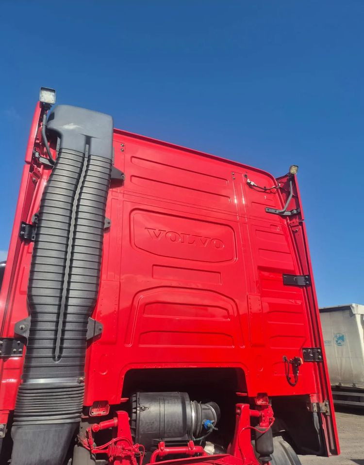 Alvaz teherautó Volvo: 10 kép.