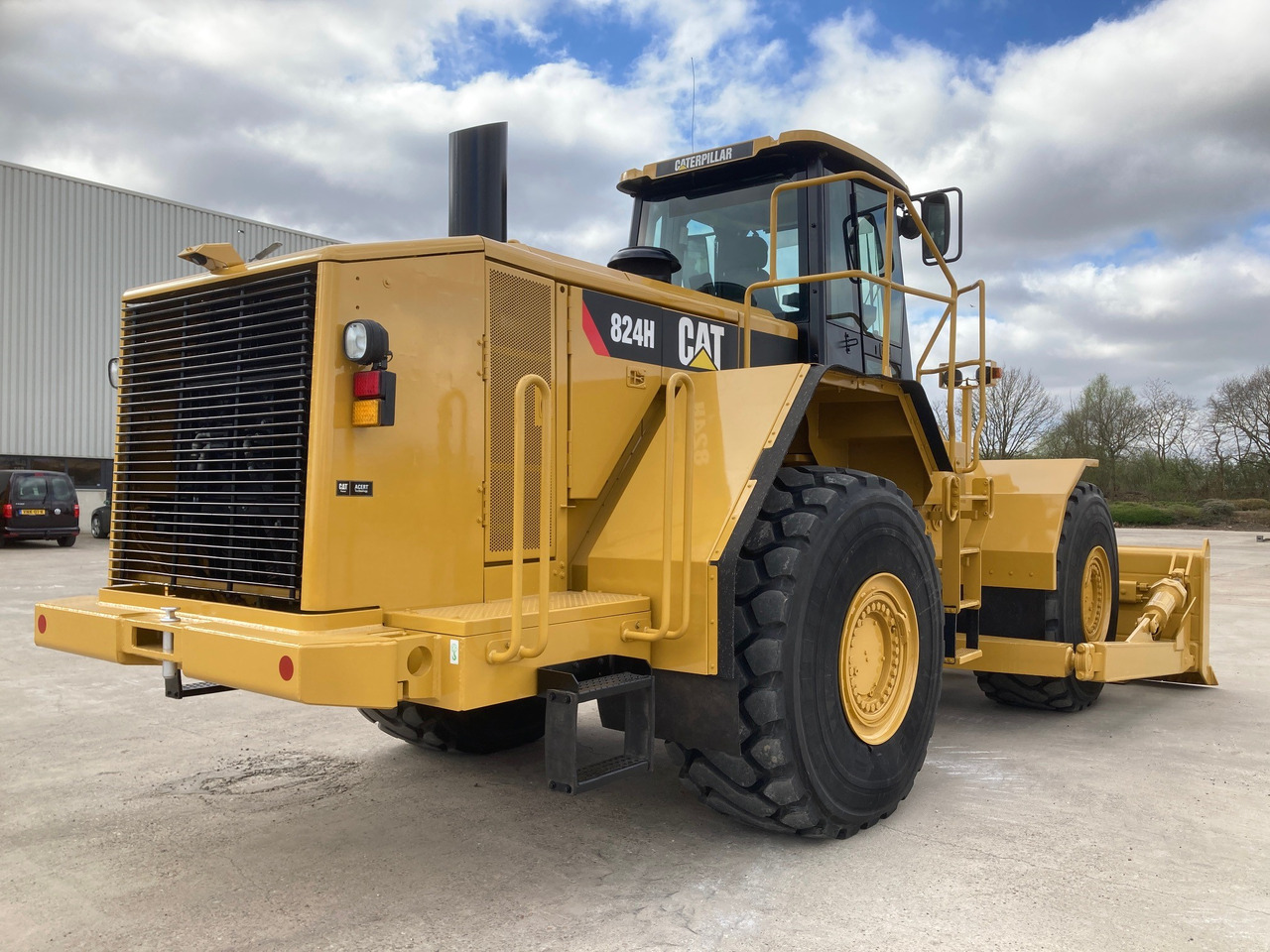 CATERPILLAR 824H - Buldózer: 4 kép. CATERPILLAR 824H - Buldózer: 4 kép.