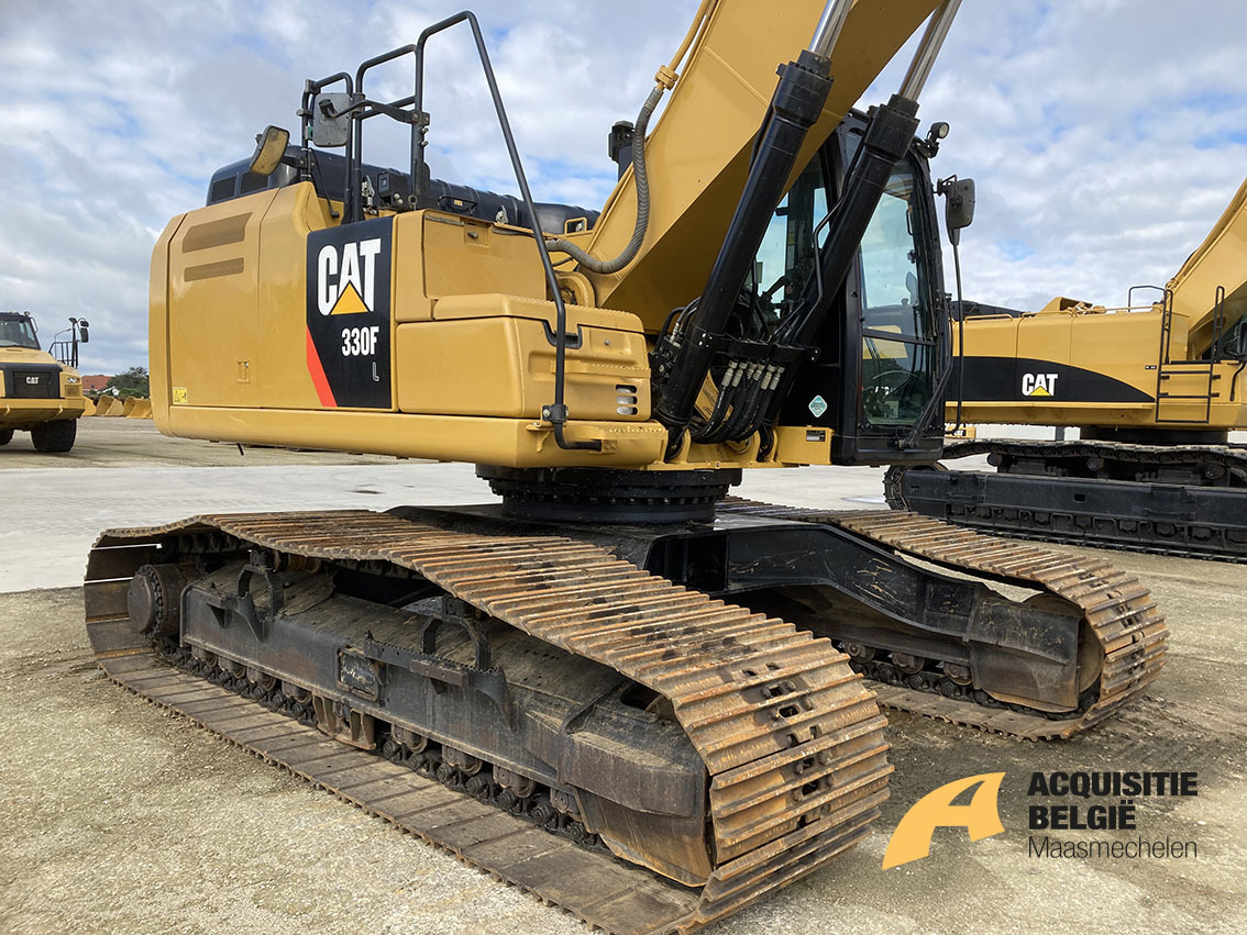 Caterpillar 330F Long Reach - Lánctalpas kotró: 5 kép. Caterpillar 330F Long Reach - Lánctalpas kotró: 5 kép.