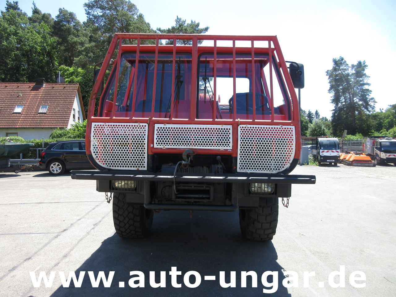 BRIMONT PM ETR Feuerwehr 4x4x4 AHK verwindbarer Rahmen Off-Road Winde Kriechgang - Tűzoltóautó: 2 kép. BRIMONT PM ETR Feuerwehr 4x4x4 AHK verwindbarer Rahmen Off-Road Winde Kriechgang - Tűzoltóautó: 2 kép.