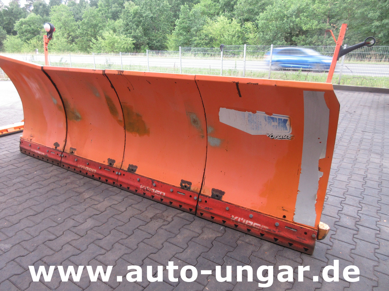Beilhack PV30-4 Schneepflug LKW - Unimog 360cm Schneeschild Winterdienst - Hóeltakarító gép: 1 kép. Beilhack PV30-4 Schneepflug LKW - Unimog 360cm Schneeschild Winterdienst - Hóeltakarító gép: 1 kép.