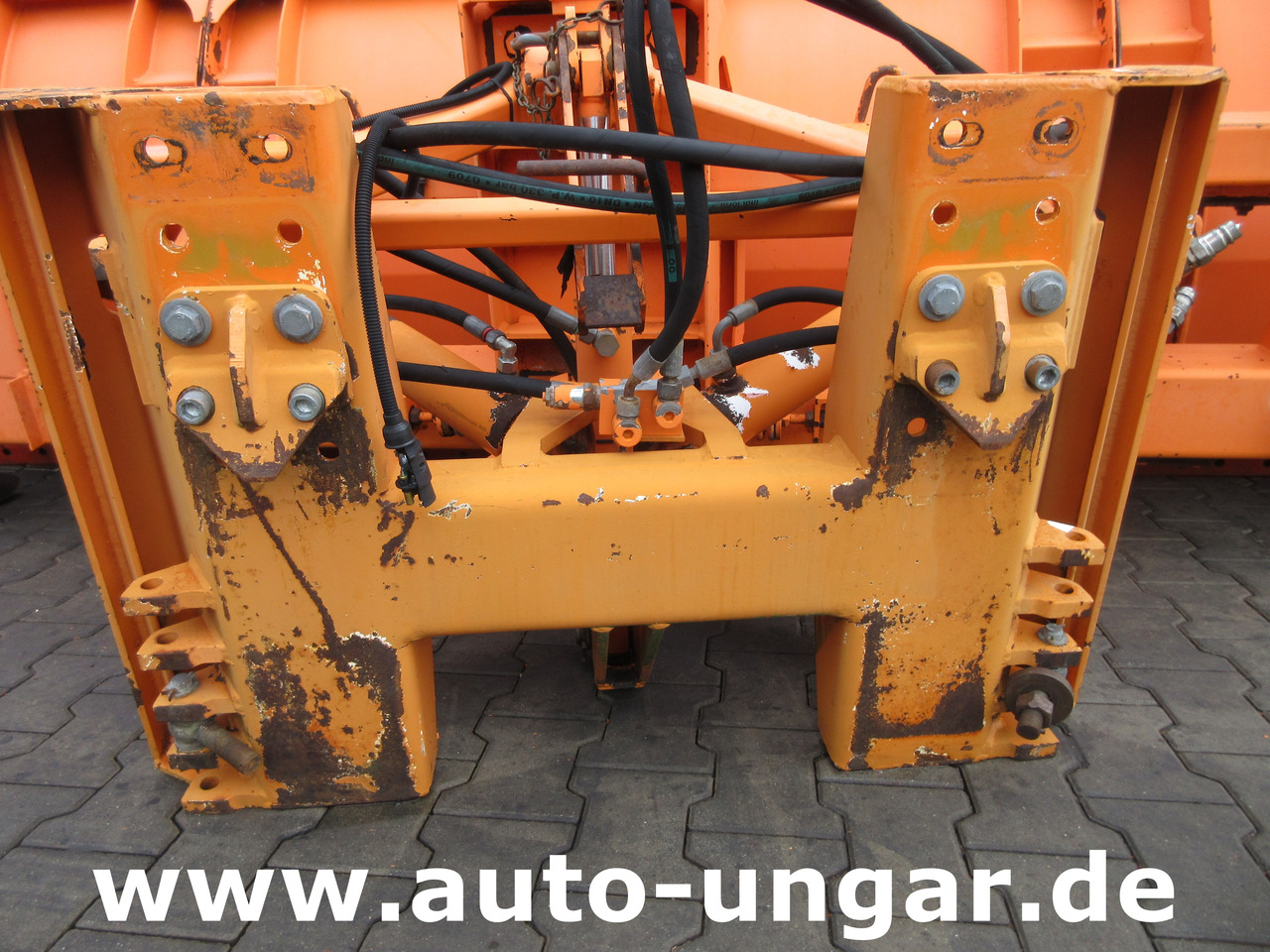Beilhack PV30-4 Schneepflug LKW - Unimog 360cm Schneeschild Winterdienst - Hóeltakarító gép: 4 kép. Beilhack PV30-4 Schneepflug LKW - Unimog 360cm Schneeschild Winterdienst - Hóeltakarító gép: 4 kép.