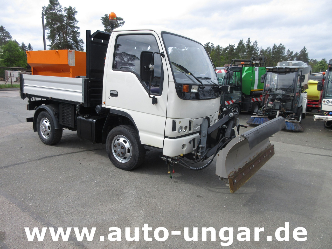 Durso Multimobil M3.50 Multicar Winterdienst 4x4 Kipper Pflug & Streuer - Hóeltakarító gép: 1 kép. Durso Multimobil M3.50 Multicar Winterdienst 4x4 Kipper Pflug & Streuer - Hóeltakarító gép: 1 kép.