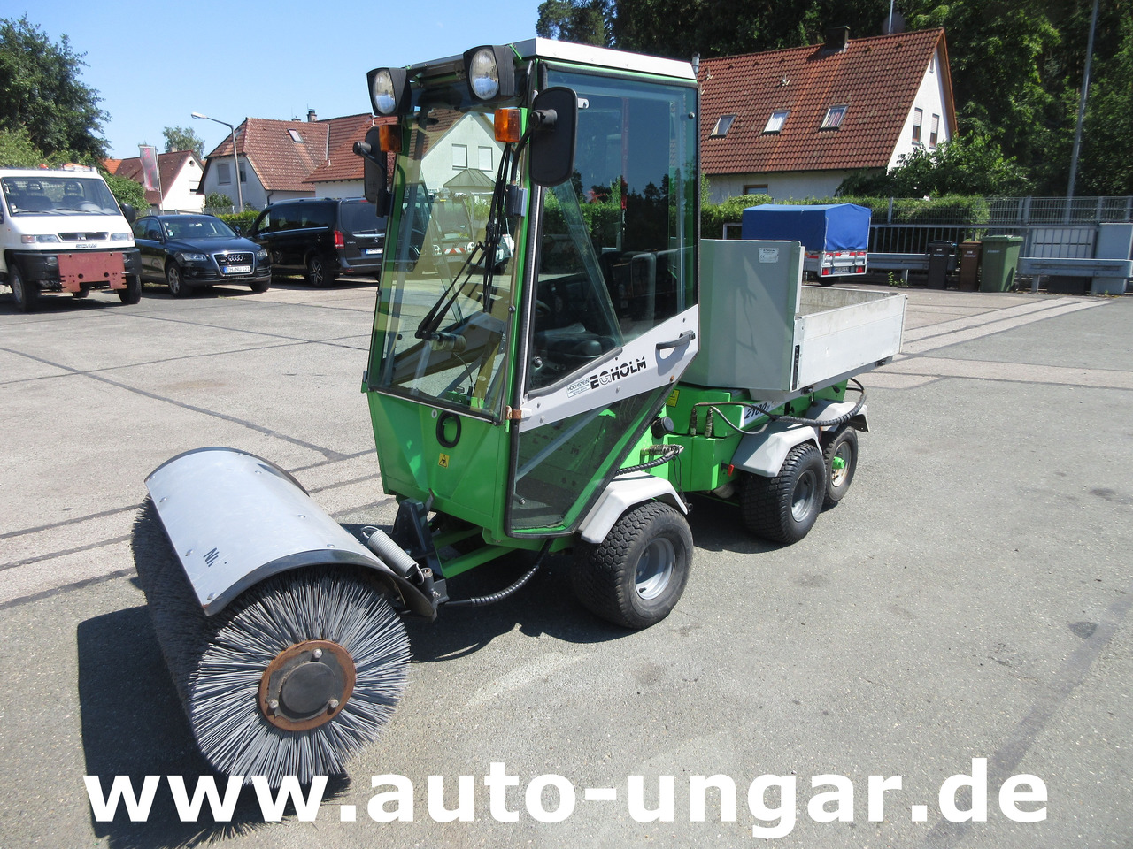 Egholm Nilfisk 2100 Powerflex 4x4 Kipper AHK Hydraulik Bürste Winterdienst - Kommunális traktor: 2 kép. Egholm Nilfisk 2100 Powerflex 4x4 Kipper AHK Hydraulik Bürste Winterdienst - Kommunális traktor: 2 kép.