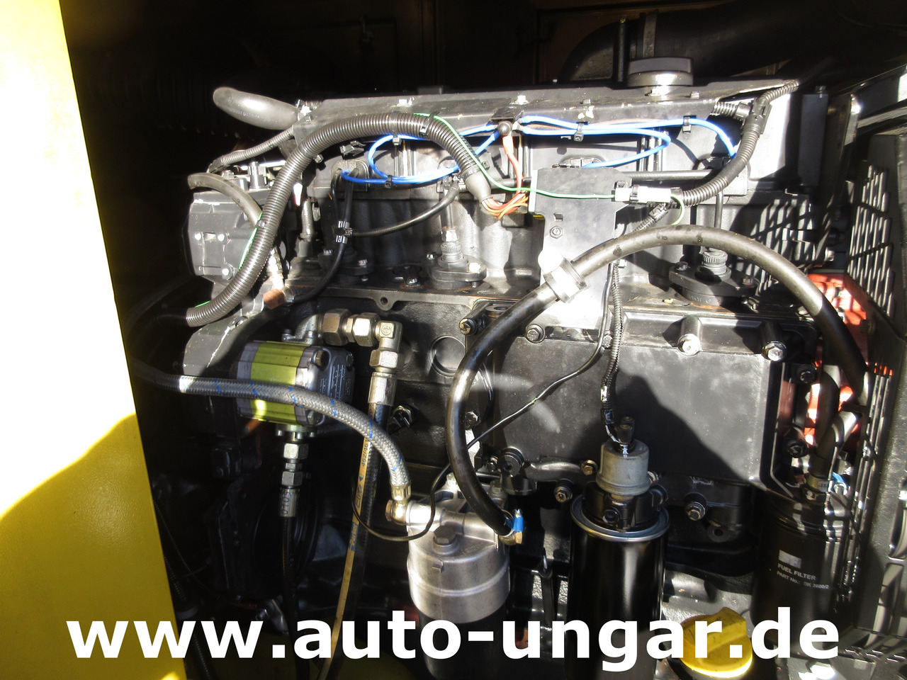 Földi áramforrás MULTICAR M26 Lechmotoren GPU Ground Power Unit - used GSE - 28V DC & 115V 400Hz: 15 kép. Földi áramforrás MULTICAR M26 Lechmotoren GPU Ground Power Unit - used GSE - 28V DC & 115V 400Hz: 15 kép.