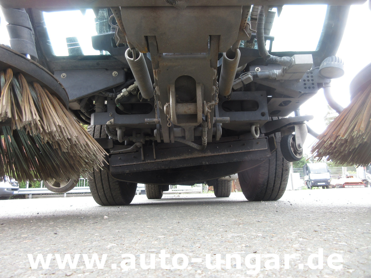 Nilfisk CR3500 CityRanger Schmidt Flexigo Multigo 4x4 Kehrmaschine Geräteträger - Utcaseprő gép: 4 kép. Nilfisk CR3500 CityRanger Schmidt Flexigo Multigo 4x4 Kehrmaschine Geräteträger - Utcaseprő gép: 4 kép.