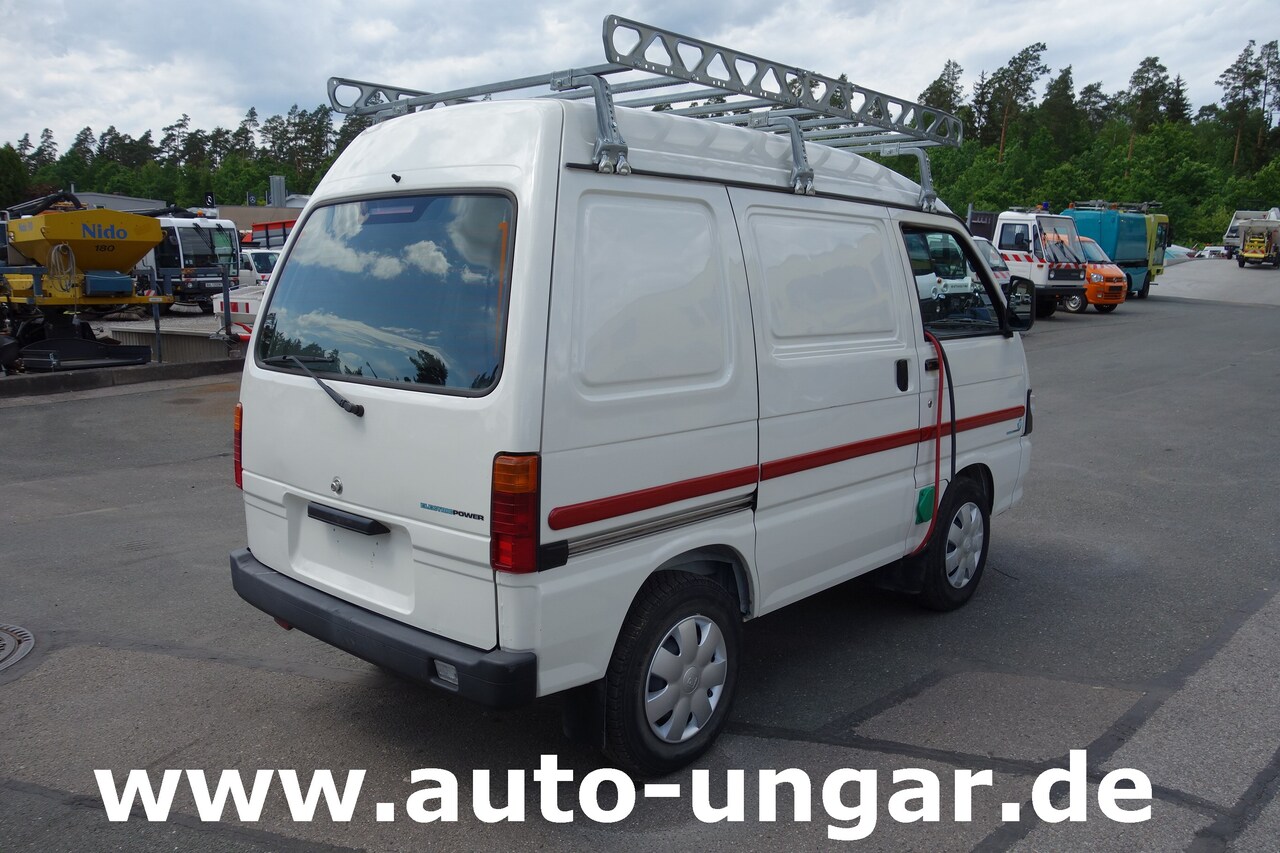Piaggio Porter Electric Extra Kastenwagen Elektro Dachträger - Kis furgon, Elektromos kisteherautó: 5 kép. Piaggio Porter Electric Extra Kastenwagen Elektro Dachträger - Kis furgon, Elektromos kisteherautó: 5 kép.