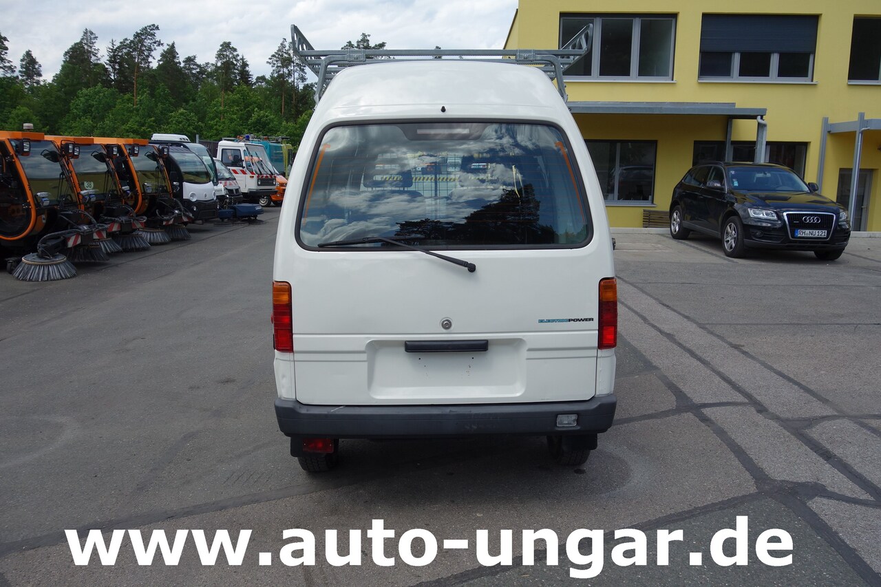 Piaggio Porter Electric Extra Kastenwagen Elektro Dachträger - Kis furgon, Elektromos kisteherautó: 4 kép. Piaggio Porter Electric Extra Kastenwagen Elektro Dachträger - Kis furgon, Elektromos kisteherautó: 4 kép.