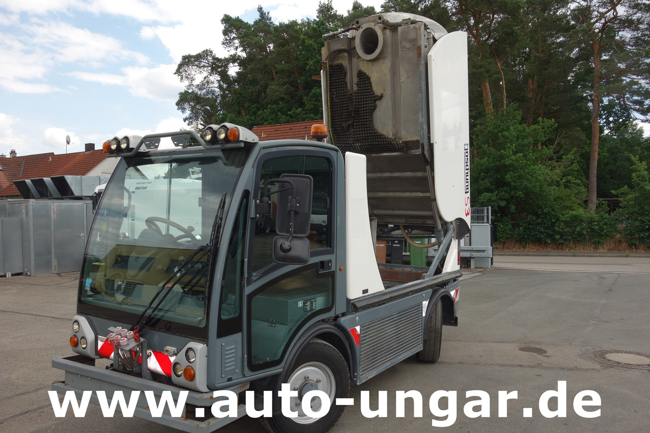 Boschung S3 Wasserfass Kipper 4-Rad-Lenkung Multicar Kommunalfahrzeug Geräteträger - Többcélú/ Speciális jármű: 2 kép. Boschung S3 Wasserfass Kipper 4-Rad-Lenkung Multicar Kommunalfahrzeug Geräteträger - Többcélú/ Speciális jármű: 2 kép.