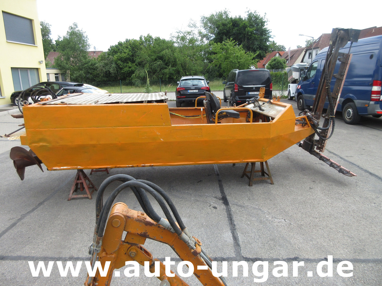 Gödde Mähboot O 420 T-Mähbalken + Seitenmäher Aquatic Weed Harvester - Többcélú/ Speciális jármű: 4 kép. Gödde Mähboot O 420 T-Mähbalken + Seitenmäher Aquatic Weed Harvester - Többcélú/ Speciális jármű: 4 kép.