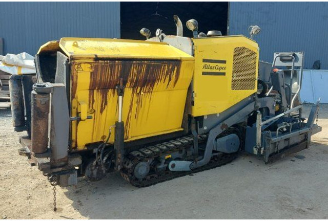 Atlas-Copco F 1200 CS (Dynapac) 3.1m EXTENSION ! - Útburkológép: 1 kép. Atlas-Copco F 1200 CS (Dynapac) 3.1m EXTENSION ! - Útburkológép: 1 kép.