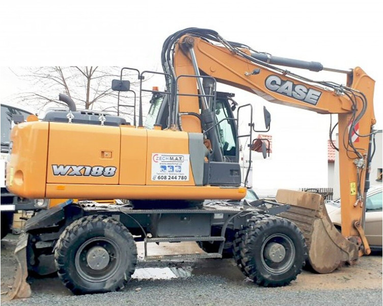 Case WX 188 (20.5t) low hours - Gumikerekes kotró: 2 kép. Case WX 188 (20.5t) low hours - Gumikerekes kotró: 2 kép.