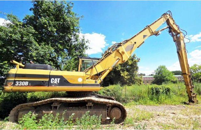 Caterpillar 330BL 21m - Bontó kotrógép: 2 kép. Caterpillar 330BL 21m - Bontó kotrógép: 2 kép.