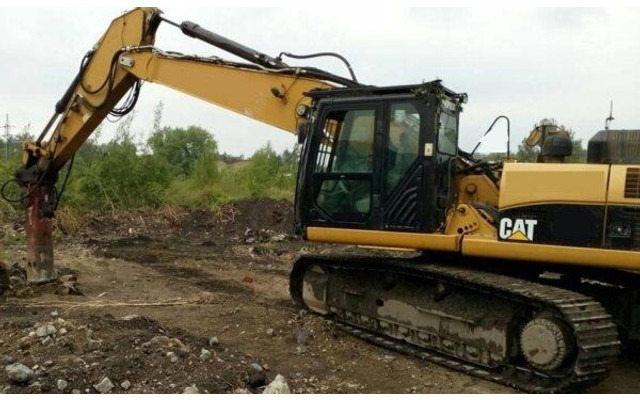 Caterpillar N24 /336 UHD +Demlone 50SB - Bontó kotrógép: 1 kép. Caterpillar N24 /336 UHD +Demlone 50SB - Bontó kotrógép: 1 kép.