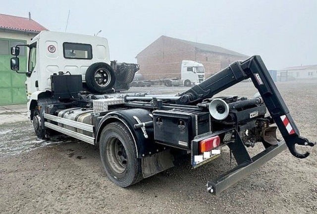 DAF LF260 FA +2024! (CZ)CTS - Horgos rakodó teherautó: 3 kép. DAF LF260 FA +2024! (CZ)CTS - Horgos rakodó teherautó: 3 kép.