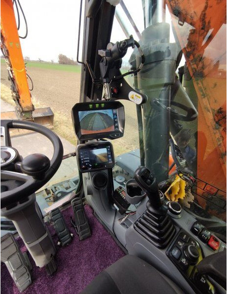 Doosan 18.6t DX170 W-7 (DEVELON) - Gumikerekes kotró: 5 kép. Doosan 18.6t DX170 W-7 (DEVELON) - Gumikerekes kotró: 5 kép.