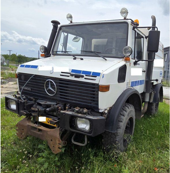 Mercedes-Benz Unimog 1400 +Schmidt SK320 - Építőipari gépek: 2 kép. Mercedes-Benz Unimog 1400 +Schmidt SK320 - Építőipari gépek: 2 kép.
