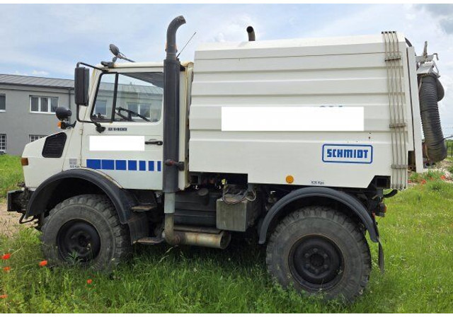 Mercedes-Benz Unimog 1400 +Schmidt SK320 - Építőipari gépek: 4 kép. Mercedes-Benz Unimog 1400 +Schmidt SK320 - Építőipari gépek: 4 kép.
