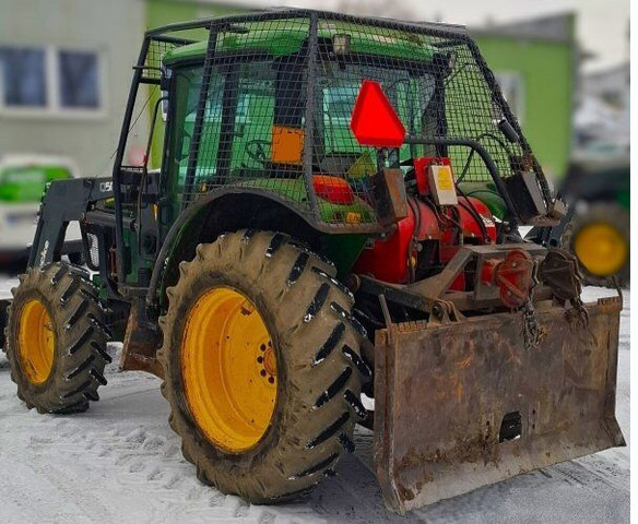 John Deere 6220 SE +Quicke +Igland twin - Erdészeti gép: 2 kép. John Deere 6220 SE +Quicke +Igland twin - Erdészeti gép: 2 kép.