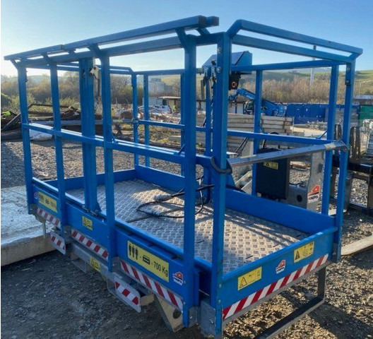 Genie GTH 5021 R (2x WINCH! +BASKET - Rakodógép: 4 kép. Genie GTH 5021 R (2x WINCH! +BASKET - Rakodógép: 4 kép.