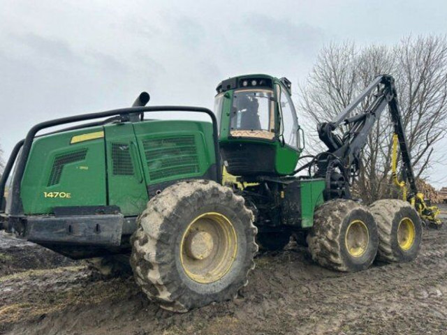 John Deere 1470E 6W +(2016) H415 - Fakitermelő gép: 1 kép. John Deere 1470E 6W +(2016) H415 - Fakitermelő gép: 1 kép.