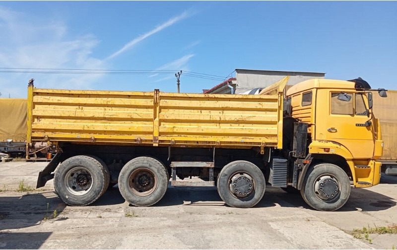 Kamaz 8x4, 17m3 - Billenőplatós teherautó: 3 kép. Kamaz 8x4, 17m3 - Billenőplatós teherautó: 3 kép.