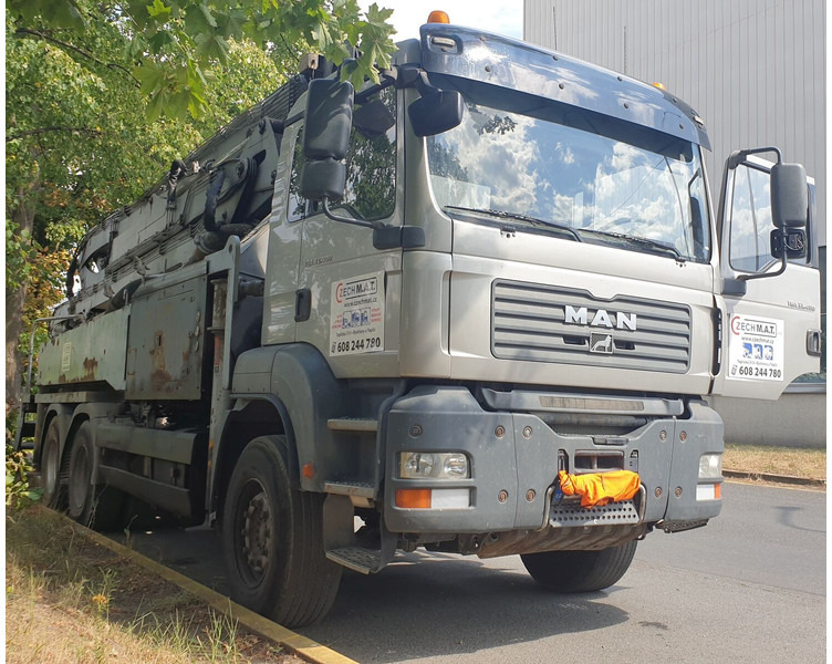 MAN KCP38 +6x4 TGA 33.400 - Betonpumpa: 4 kép. MAN KCP38 +6x4 TGA 33.400 - Betonpumpa: 4 kép.
