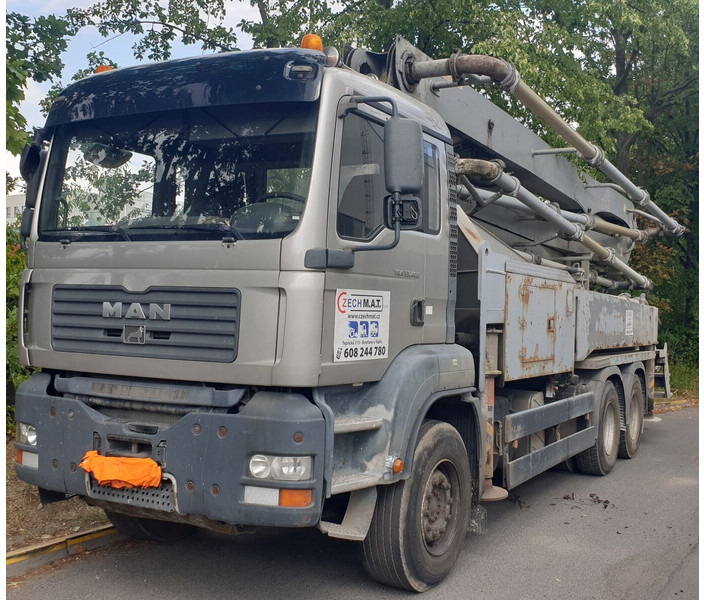 MAN KCP38 +6x4 TGA 33.400 - Betonpumpa: 1 kép. MAN KCP38 +6x4 TGA 33.400 - Betonpumpa: 1 kép.