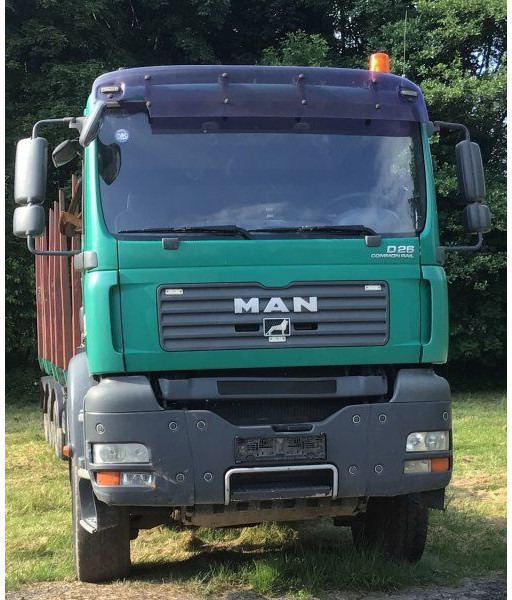 MAN TGA 33.480 - Rönkszállító teherautó, Darus autó: 3 kép. MAN TGA 33.480 - Rönkszállító teherautó, Darus autó: 3 kép.