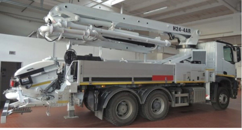 Mercedes-Benz Arocs 2840 - Stabil betonszivattyú: 3 kép. Mercedes-Benz Arocs 2840 - Stabil betonszivattyú: 3 kép.